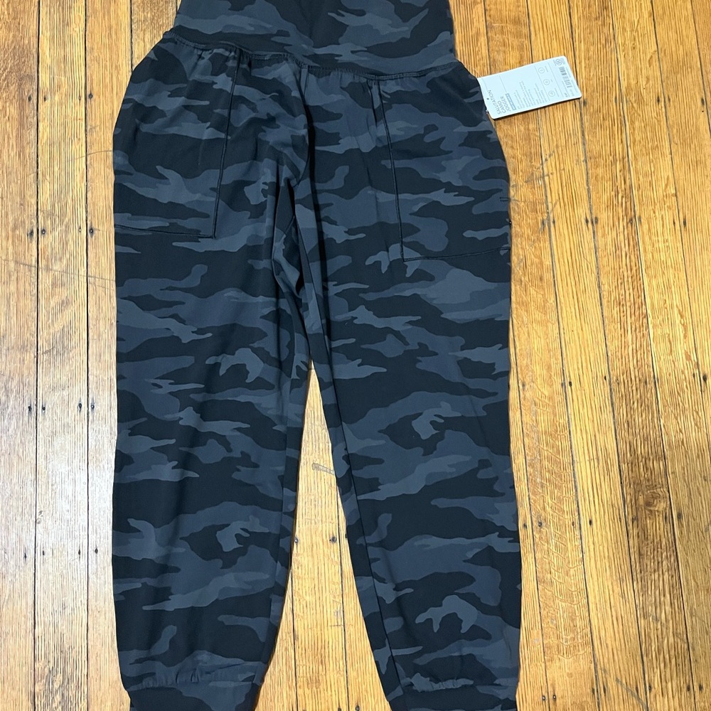 Athleta Camouflage Jogger Pants
